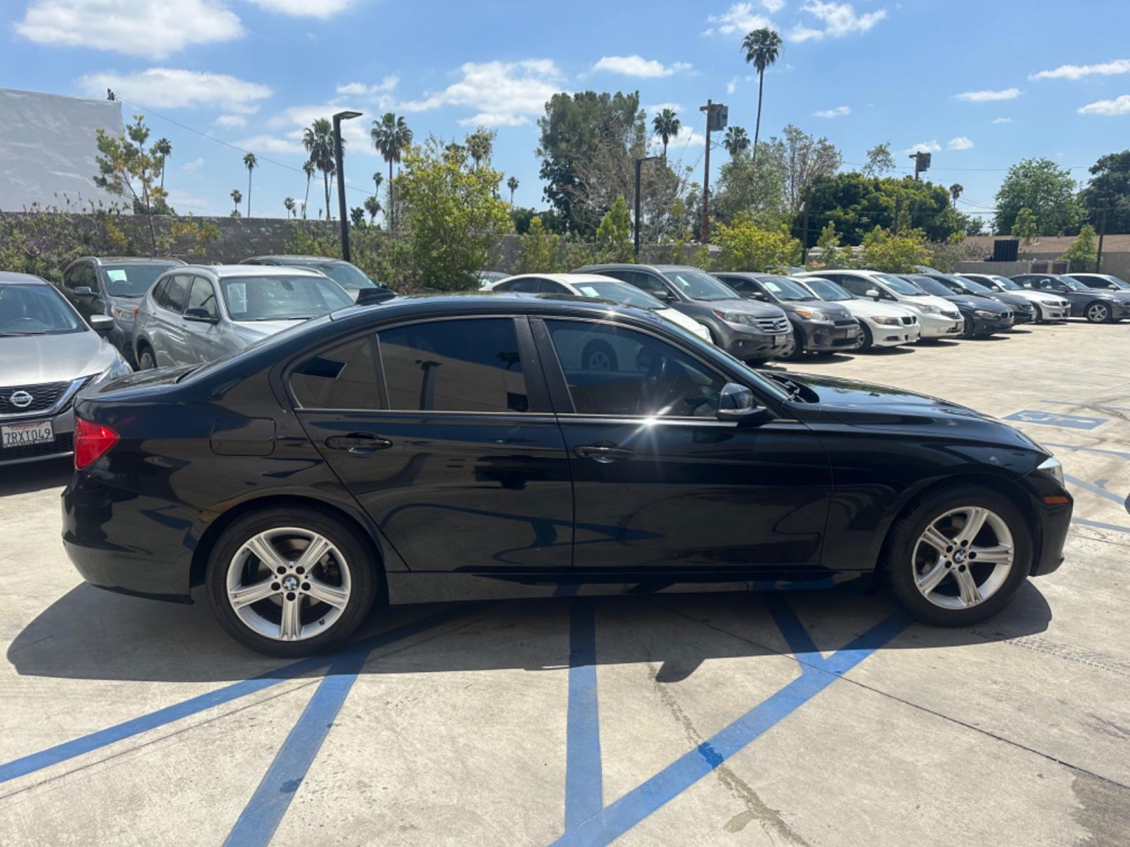 2015 Black Metallic /Black BMW 3-Series 328i SULEV (WBA3C1C58FK) with an 2.0L L4 DOHC 16V engine, 8-Speed Automatic transmission, located at 30 S. Berkeley Avenue, Pasadena, CA, 91107, (626) 248-7567, 34.145447, -118.109398 - Navigation! Leather Seats! Moon-roof! Back up Camera! This 2015 BMW 3-Series 328i SULEV looks and drives well. We can help! We are the bank. All our cars are thoroughly inspected and reconditioned by our technicians. FREE CARFAX report. Stop by or call to speak with our friendly staff. Whether you h - Photo #6